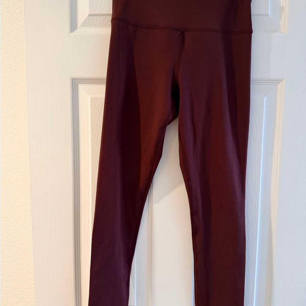 ZYIA light and tight leggings, size 4-  fig vibrations